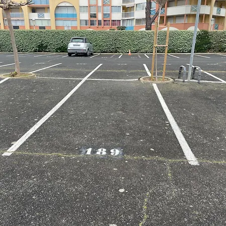 T2 - Les Pieds Dans Le Sables En Toutes Saisons 5 Couchages - Climatisation - Parking Privee - Piscine - Situation Optimum Et Rare - Amoureva - Plage Richelieu- Cap D'Agde Exterior foto
