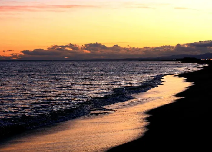 T2 - Les Pieds Dans Le Sables En Toutes Saisons 5 Couchages - Climatisation - Parking Privee - Piscine - Situation Optimum Et Rare - Amoureva - Plage Richelieu- Cap D\'Agde