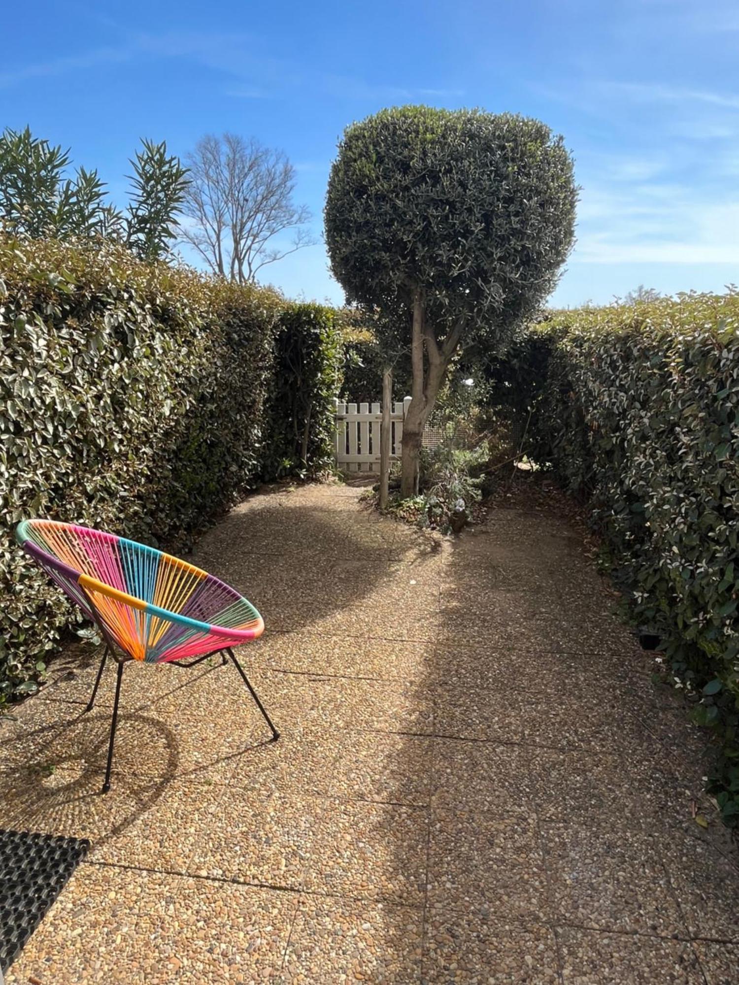 Apartment T2 - Les Pieds Dans Le Sables En Toutes Saisons 5 Couchages - Climatisation - Parking Privee - Piscine - Situation Optimum Et Rare - Amoureva - Richelieu- Cap D'agde Agde