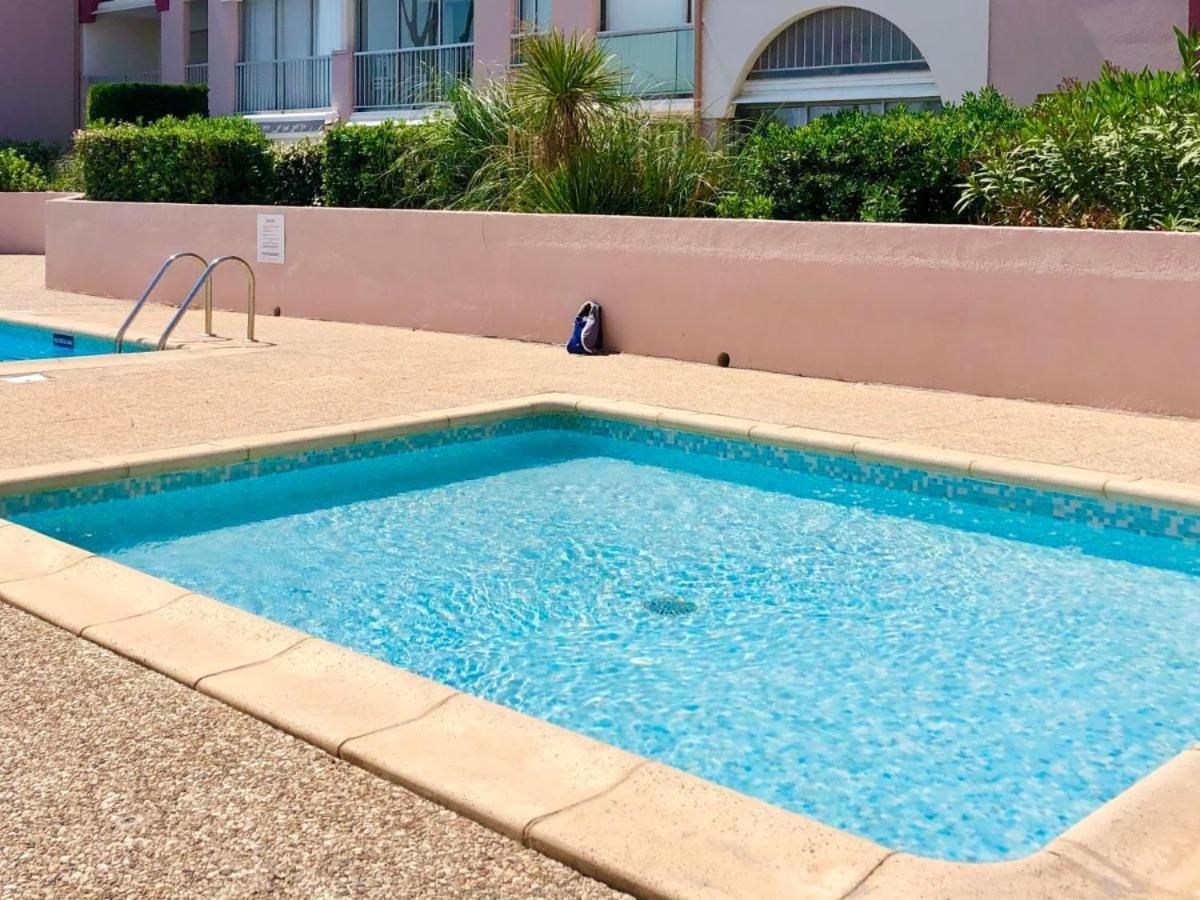 Apartment T2 - Les Pieds Dans Le Sables En Toutes Saisons 5 Couchages - Climatisation - Parking Privee - Piscine - Situation Optimum Et Rare - Amoureva - Richelieu- Cap D'agde Agde